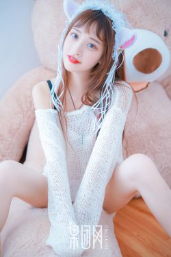 美女杀鸡